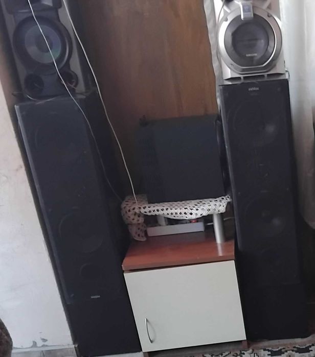 продавам колони за доммашно кино