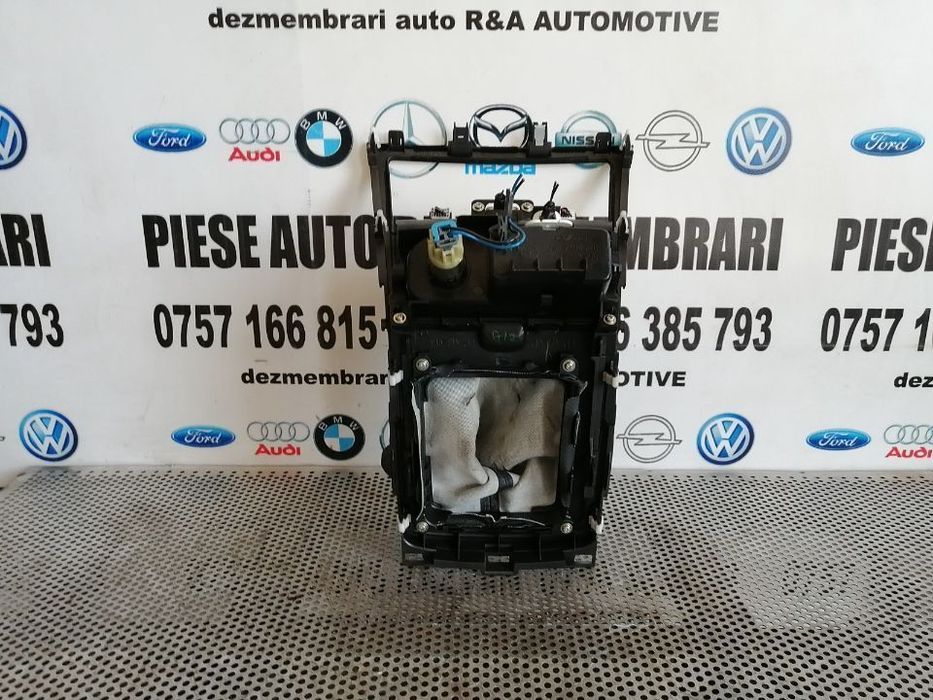 Consola Centrala Scrumiera Mazda 6 Facelift 2008/2012