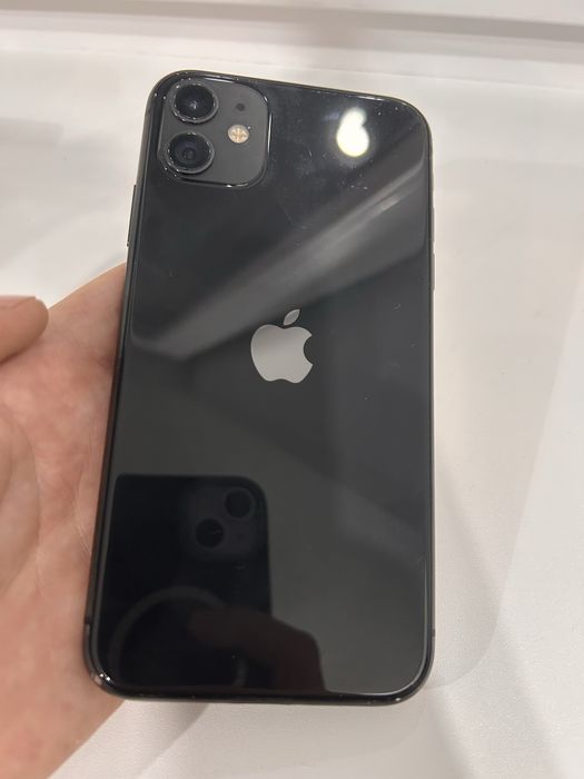 Продам айфон 11 128гб