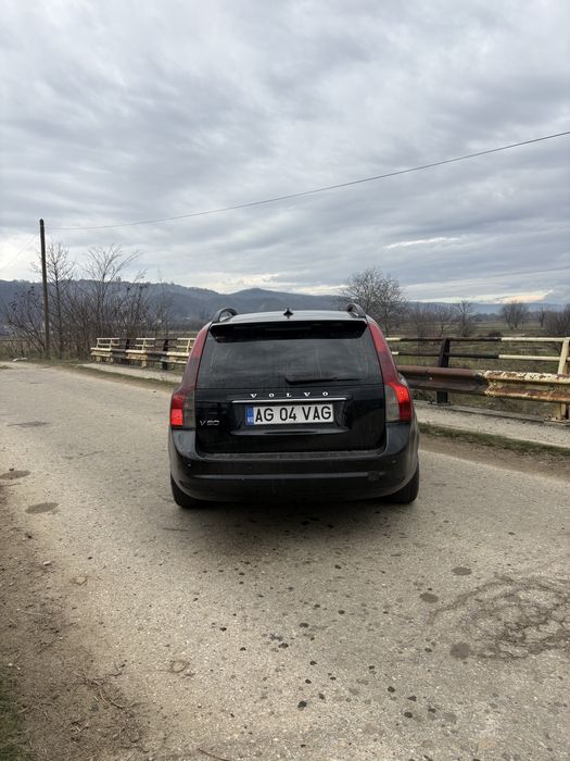 volvo/schimn v50 1.6 hdi 2010 necesita mica atentie