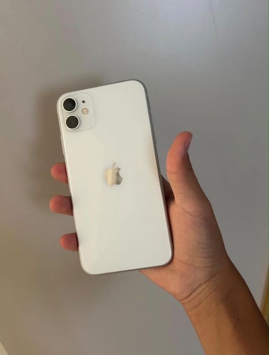 iPhone 11 на 64 ГБ