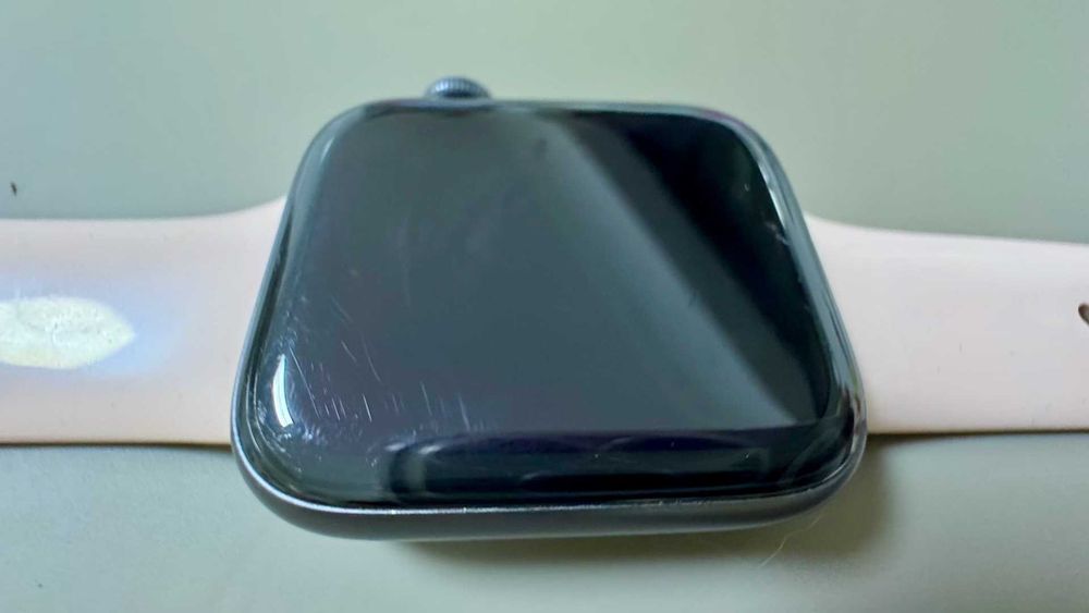 Apple Watch Series 6 - 44 mm