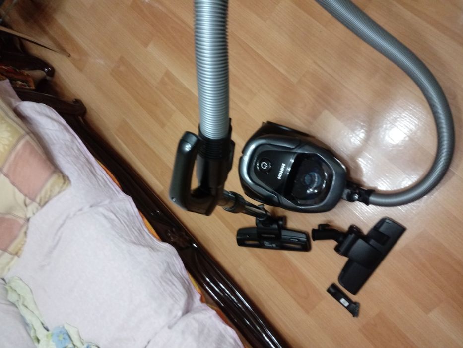 Продам пылесос Samsung