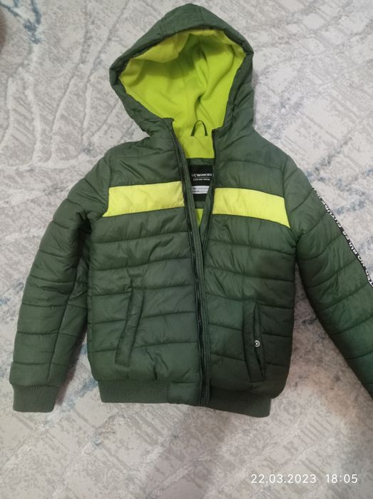 Продам зимнюю куртку для мальчика