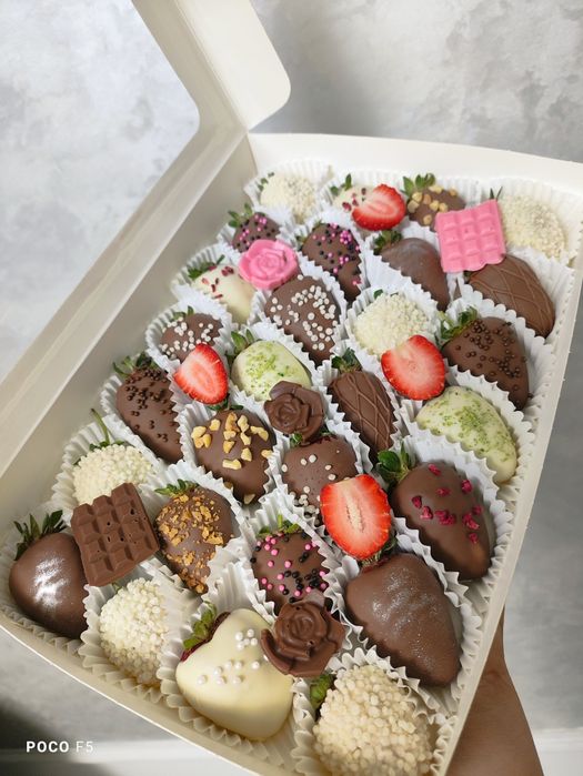 Клубника в шоколаде Дубайский шоколад Подарок всем