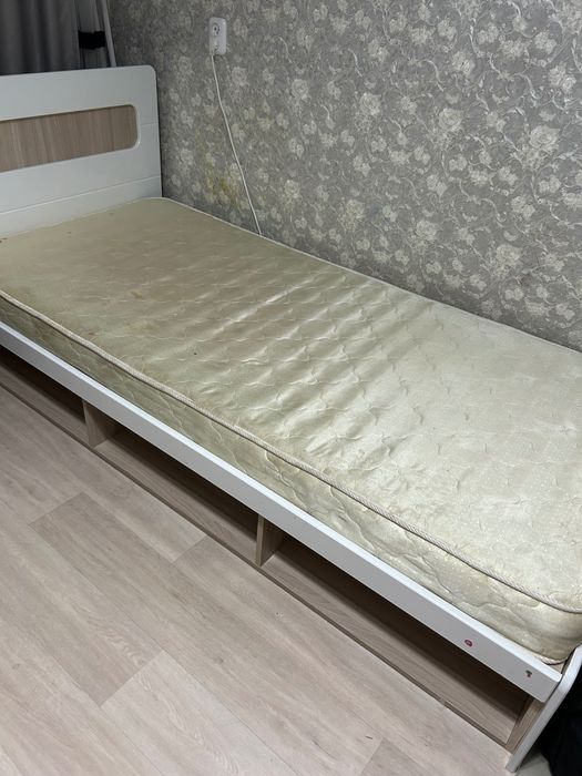 Кровать подростковая