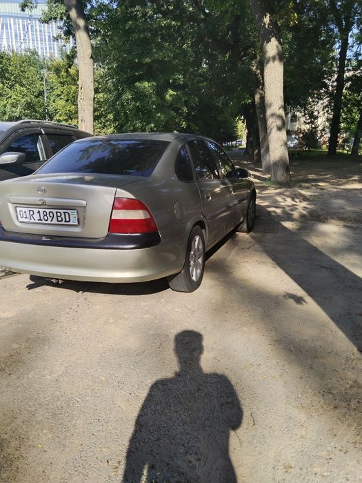 Opel Vektra b 97 gazi bor