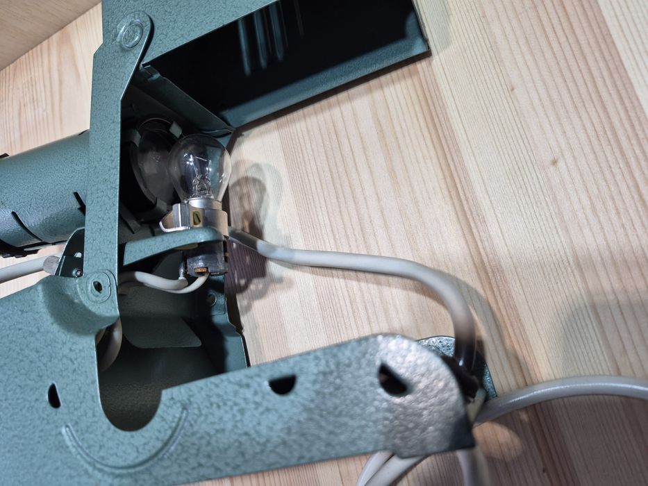 Прожекционен апарат "Пионер 01". Работи. Липса.