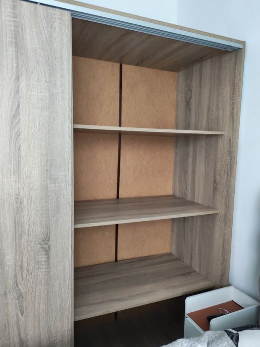 Dressing cu uși glisante