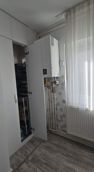 Apartament 4 camere si 2 bai