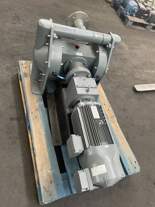 Нова мембранна помпа