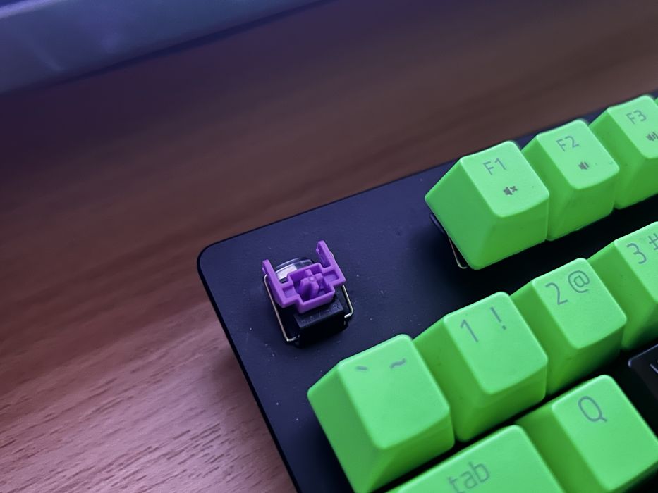 Razer Hustman RGB custom purple switch