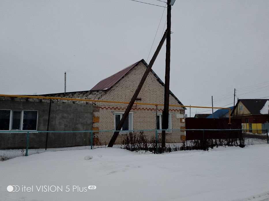 Продам дом + 10 соток земли.