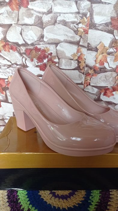 Туфли женские продам