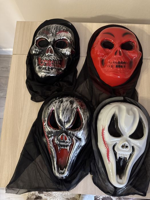 Маски, кольца на хэллоуин