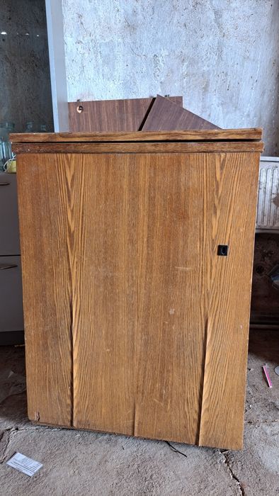 Продам швейную машинку