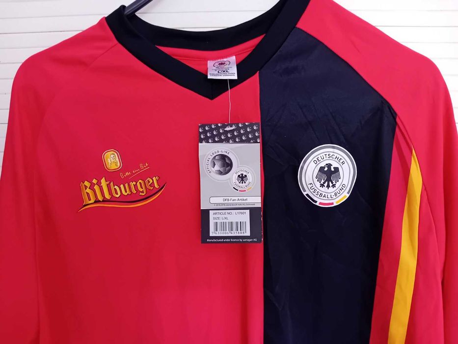 Чисто нова оригинална фланелка на Германия с автографи