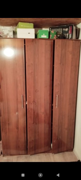 Продается деревянный шкаф