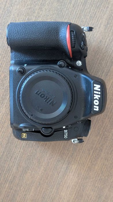 Nikon D750 фотоапарат