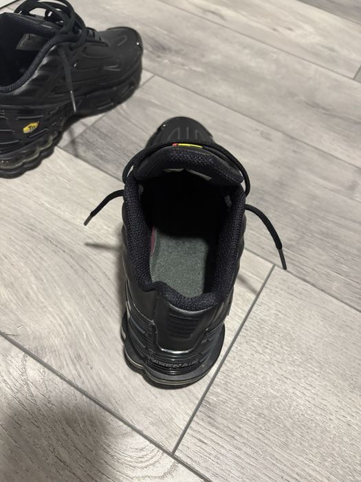Vand adidasi Tn  nike