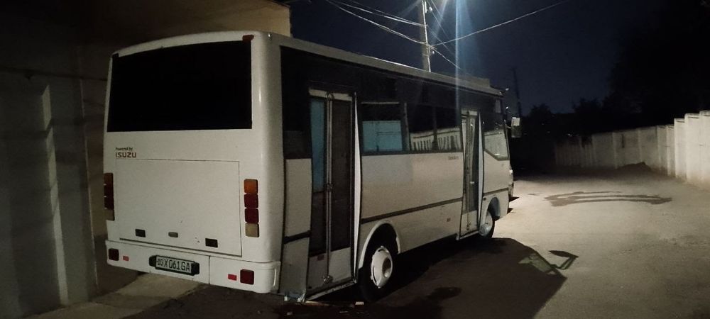 Isuzu avtobus 2007 yil 2015 yil 2017yil