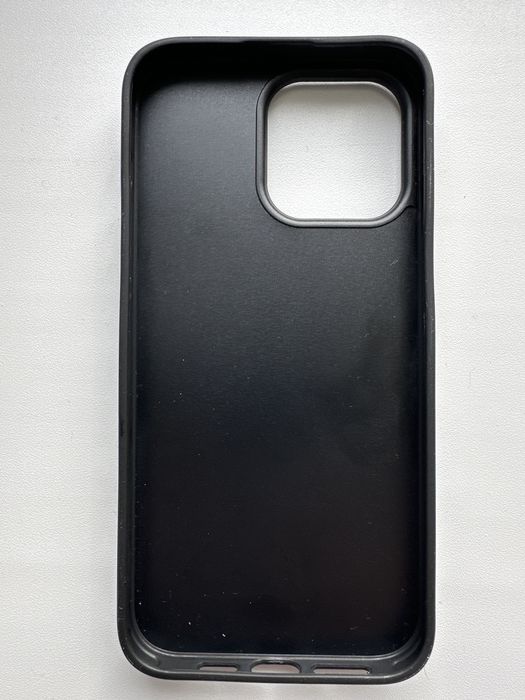 Продам чехол на айфон 14 pro max