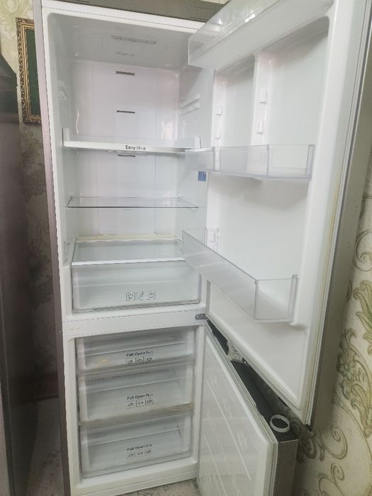 Продам холодильники и морозильник