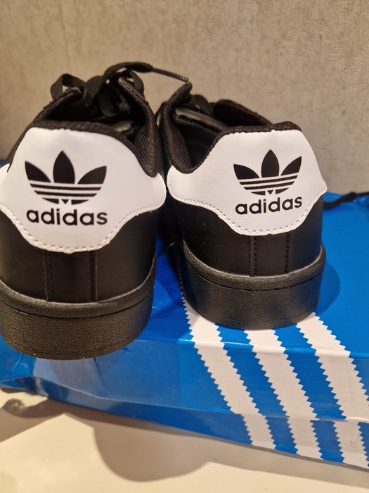 Кроссовки новые унисекс