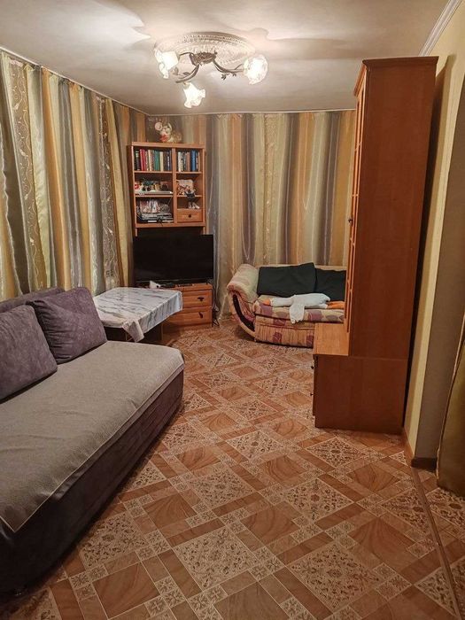 Продам два дома в одном дворе
