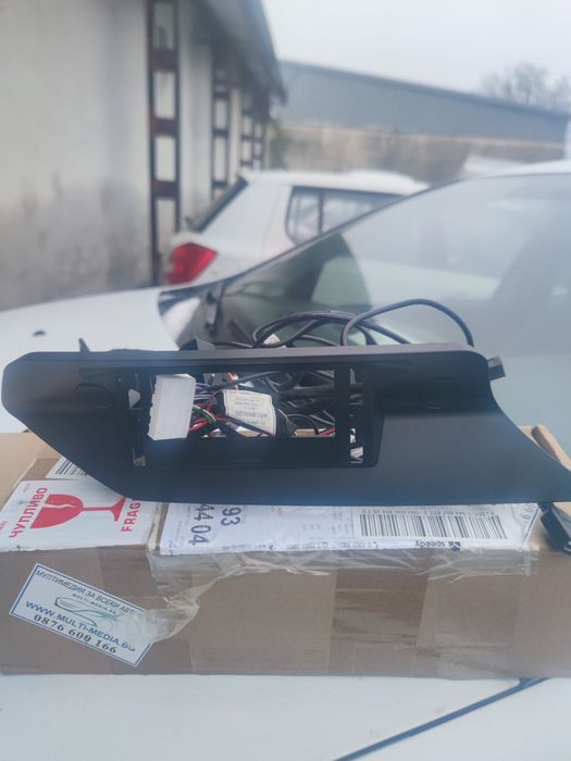 Мултимедия за Мерцедес W212