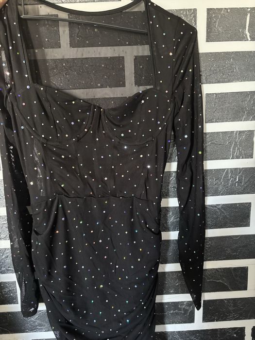 Елегантна дамска рокля – черна с пайет