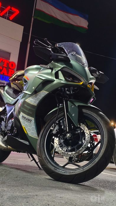 Ducati мотоцикл 400 cc