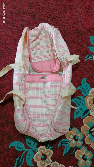 Продаются детские принадлежности на косяку и для переноски.