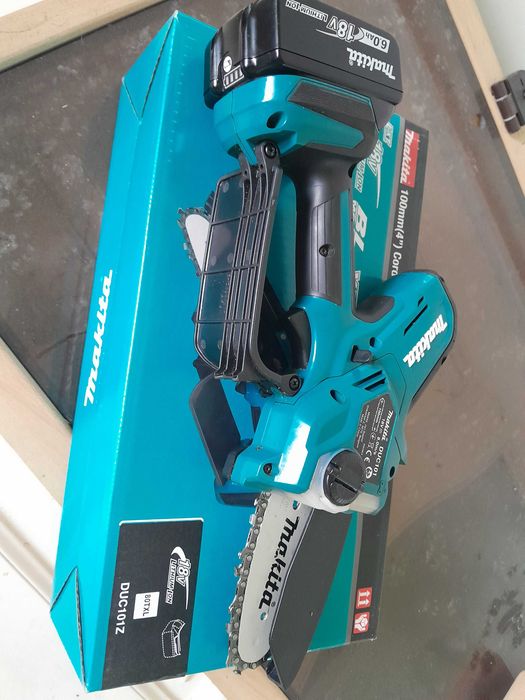 Makita Duc101 Fierastrau