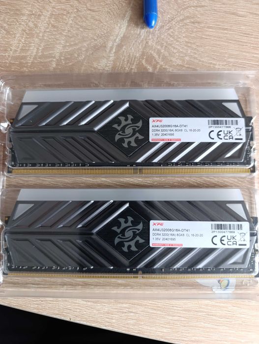 Memorie desktop DDR4 XPG Spectrix D41 2 x 8 Gb Pc4-25600