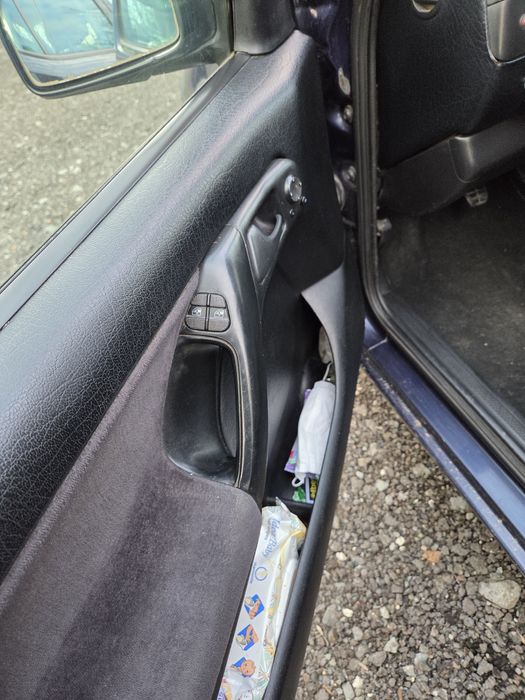 Голф 3 Golf 3 1.8 90к.с Бензин/Газ  Климатик/Ел.Стъкла/Теглич/Обслужен