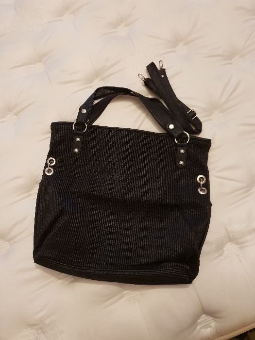 Голяма чанта в черно