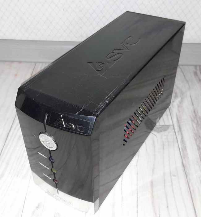 Продам ИБП SVC1000F рабочий