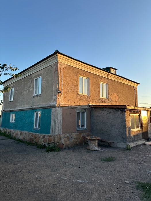 Продается 2-х этажный дом