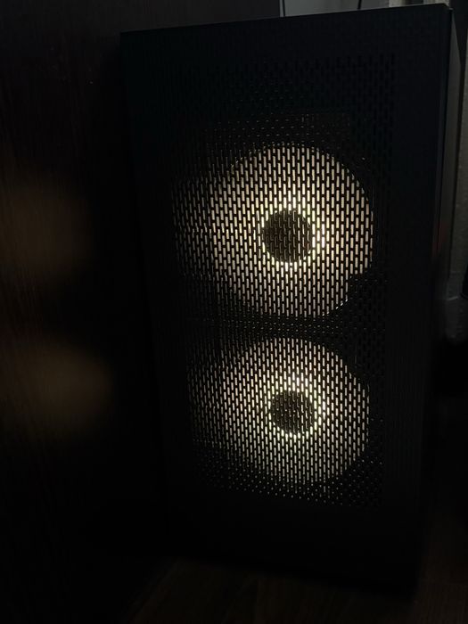 Unitate Desktop (PC) SSD+HDD, Windows 10