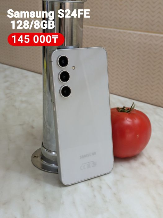 Samsung S24 FE 128/8GB Новый почти