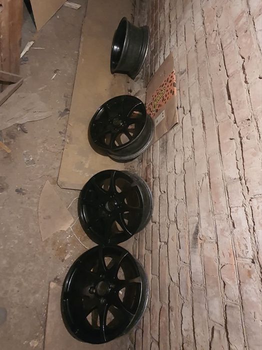 Литые диски R14.