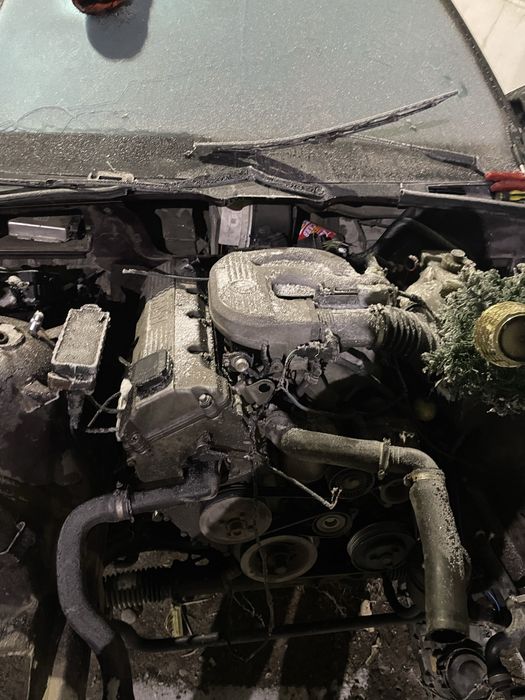 Продам е36 на разбор есть кузовные детали