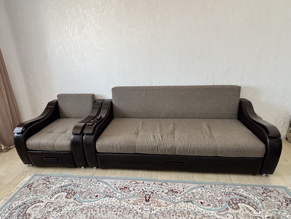 Продам диван 4 метра раскладной