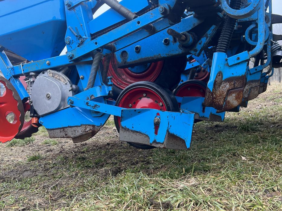 Semnatoare porumb Monosem ng plus roata pro pnu