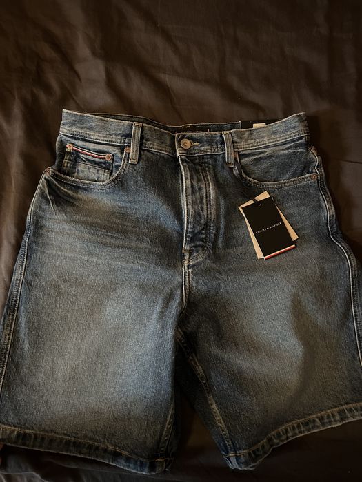 Мъжки бермуди / дънки / къси Tommy Hilfiger