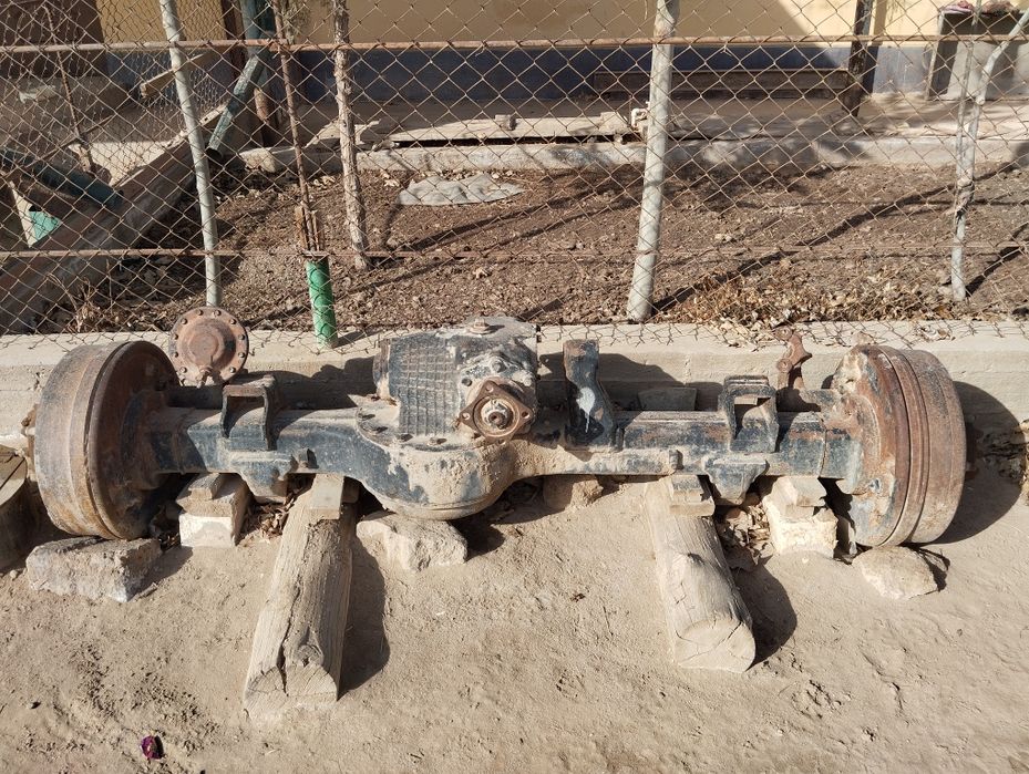 Средний и Задный мост Зил 131