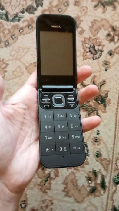 Продаю сотовые телефоны.