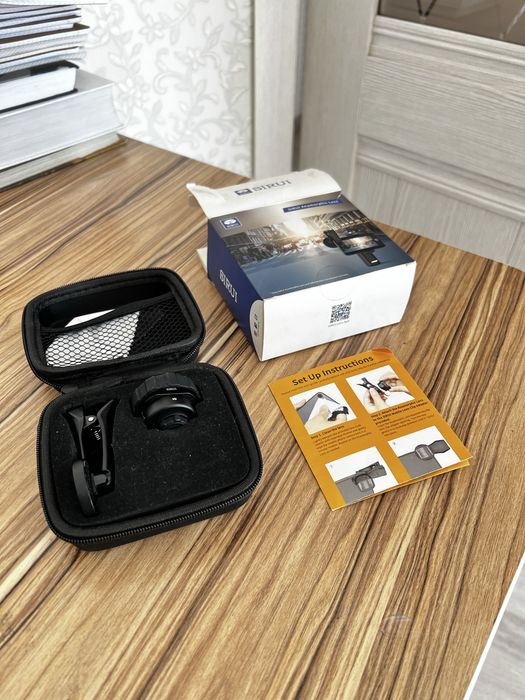 Продаю объектив Sirui anamorphic VD-01-CN для телефона.