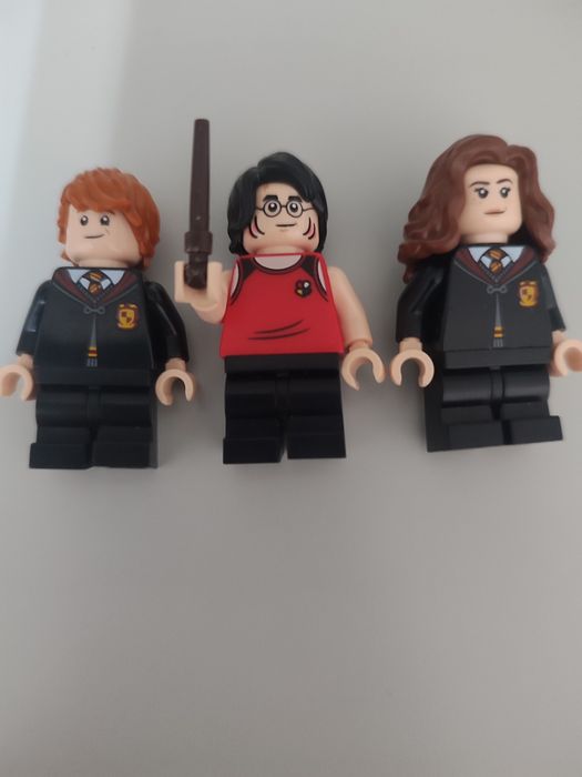 Продам лего фигурки